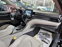 تۆیۆتا کامری